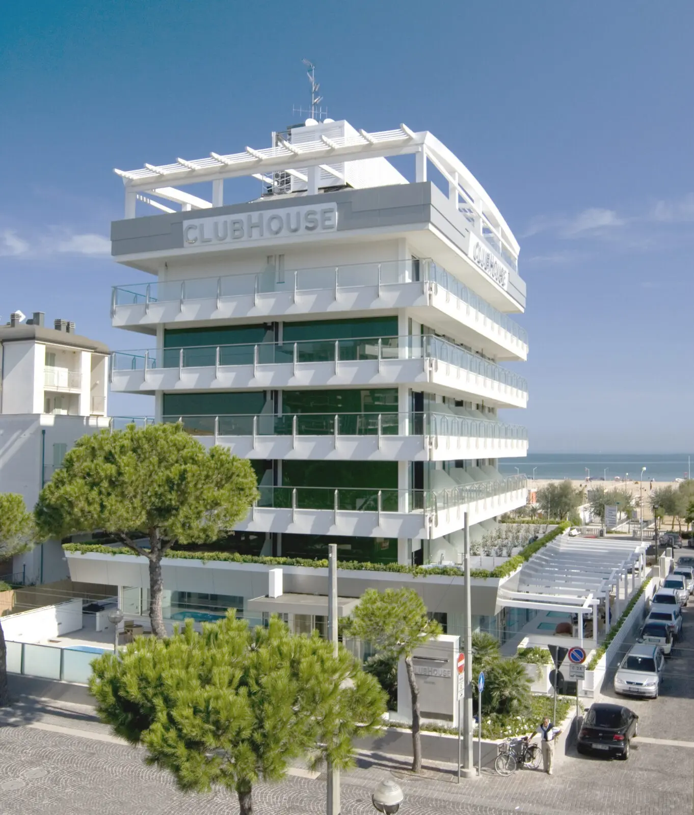 Atmosfera Club House Hotel